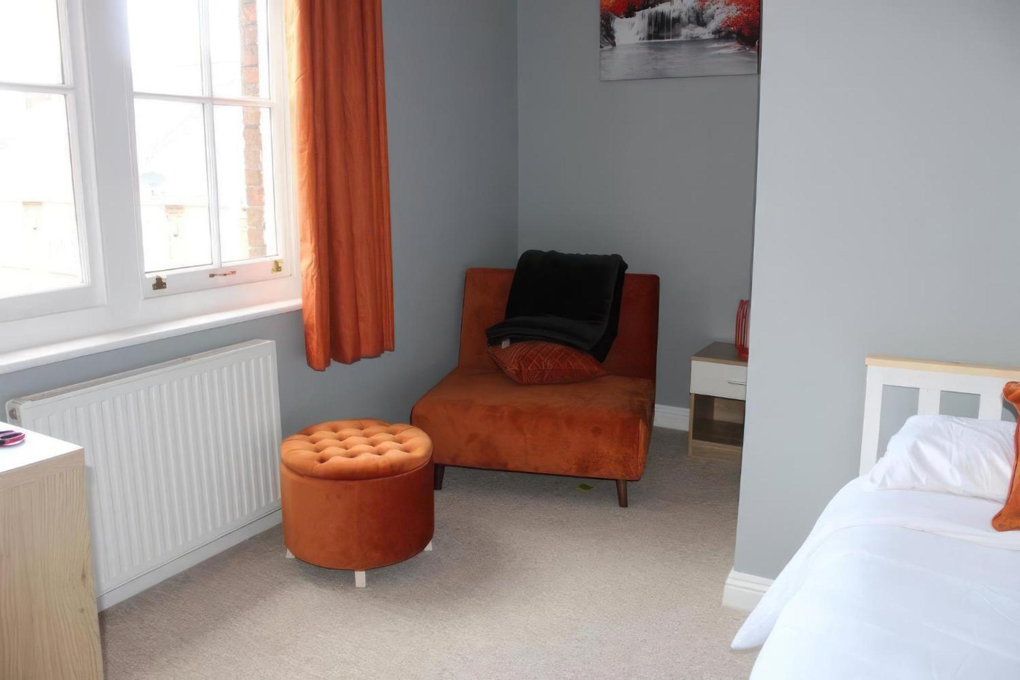 Lovely 2 Bed 2 Bath Flat With Free Parking Poole Exterior foto