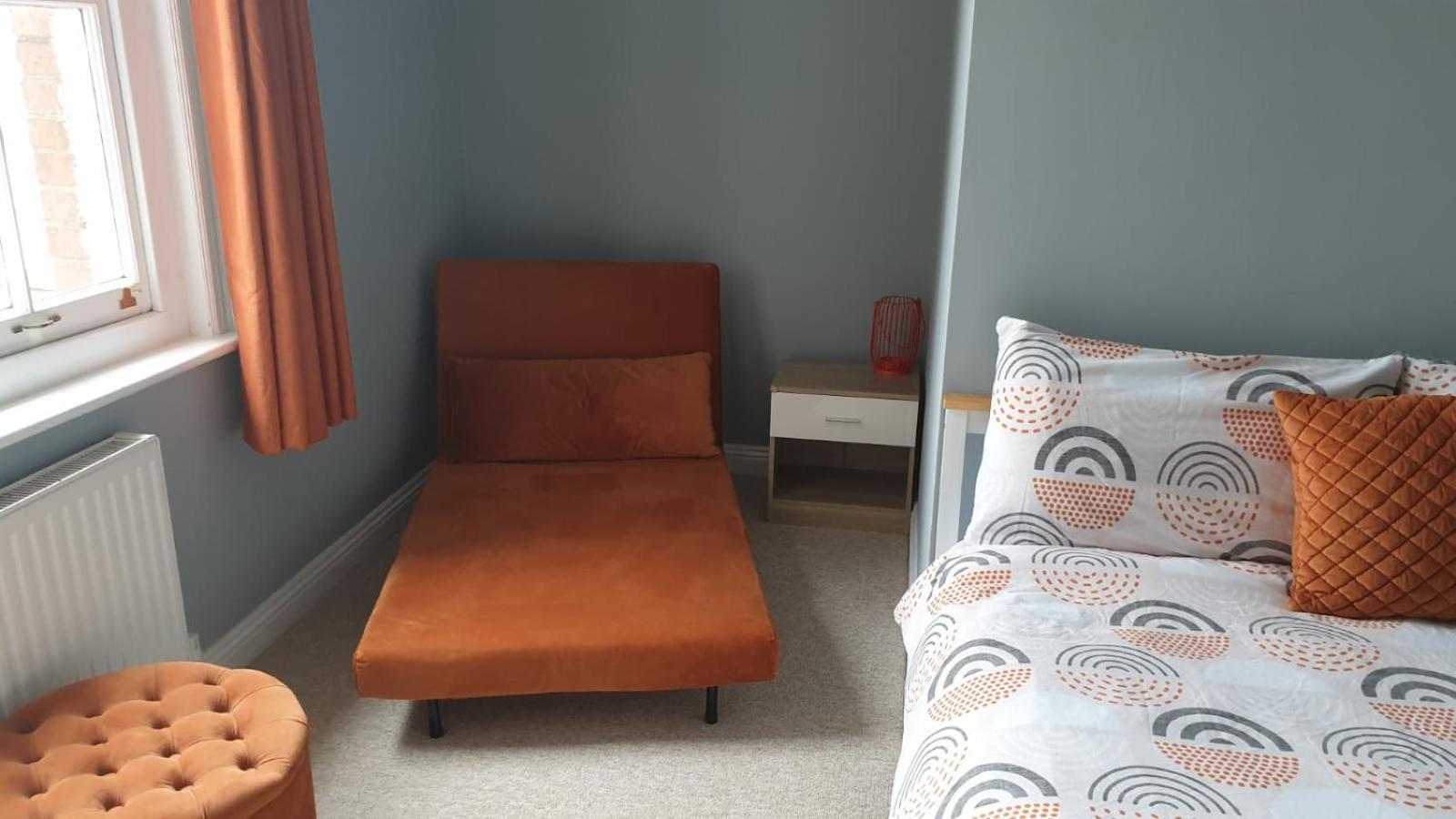 Lovely 2 Bed 2 Bath Flat With Free Parking Poole Exterior foto